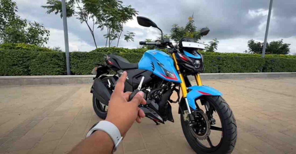 Apache Black Panther Colour