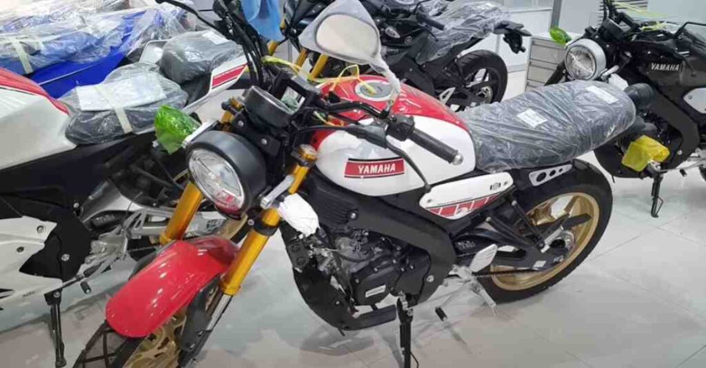 Yamaha XSR 155 Colour